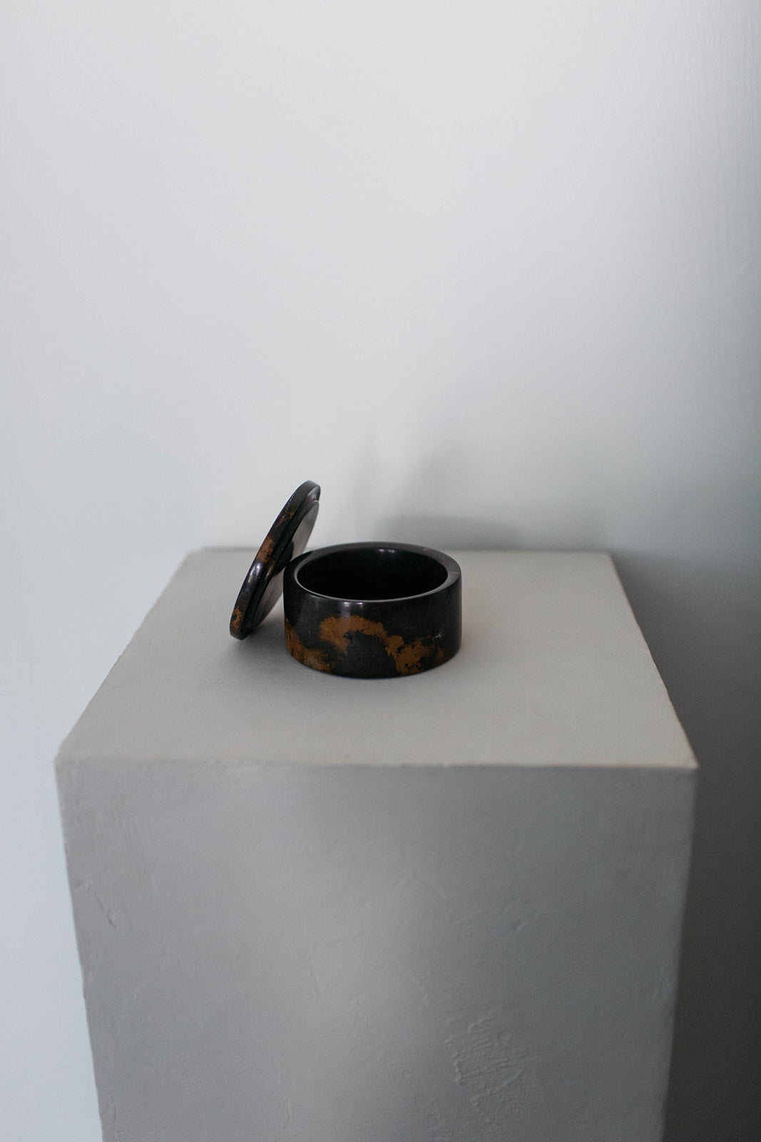 Tiger Eye Round Marble Box