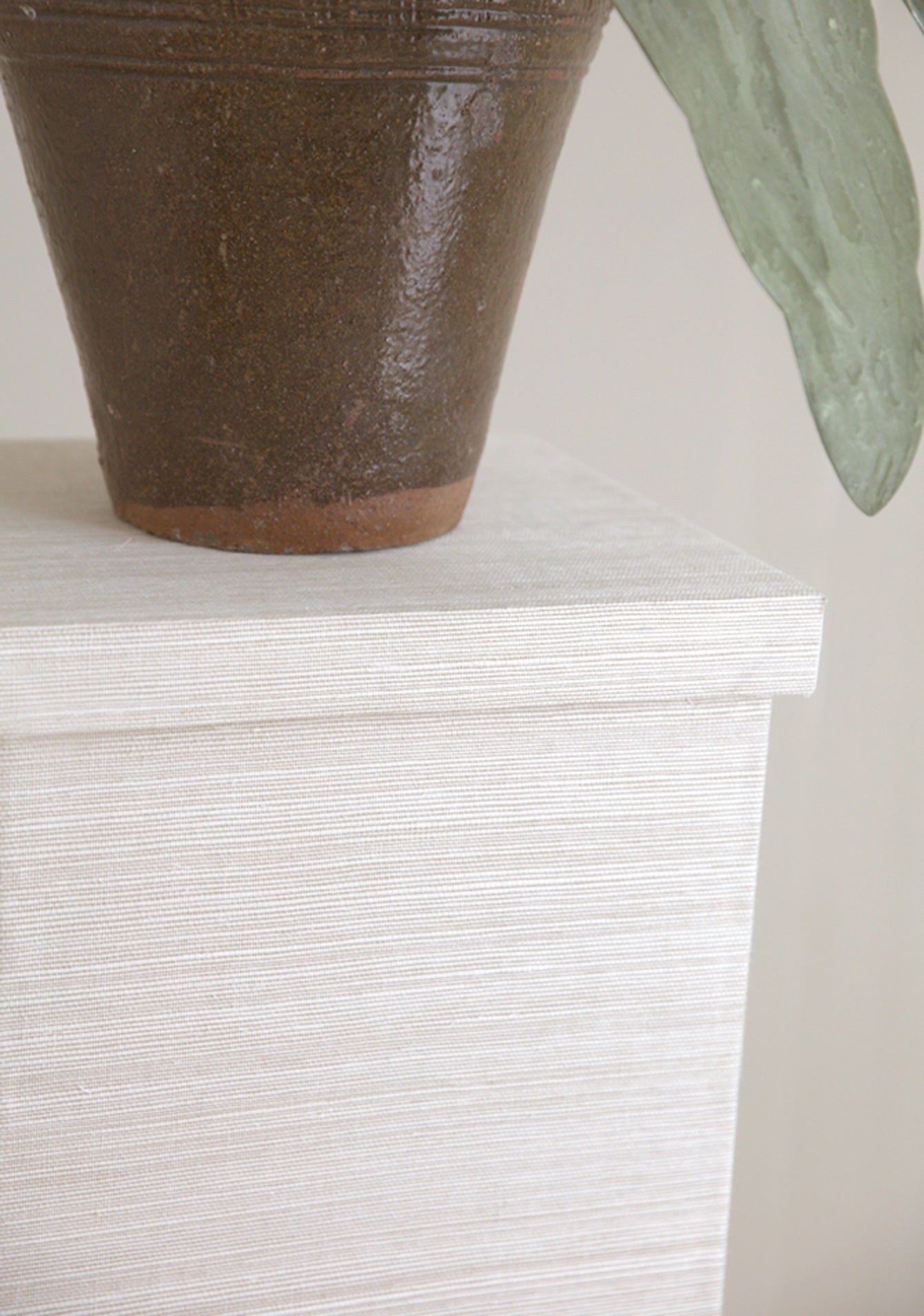 Handmade Bessette pedestal in Ecru detail – Page House Studio
