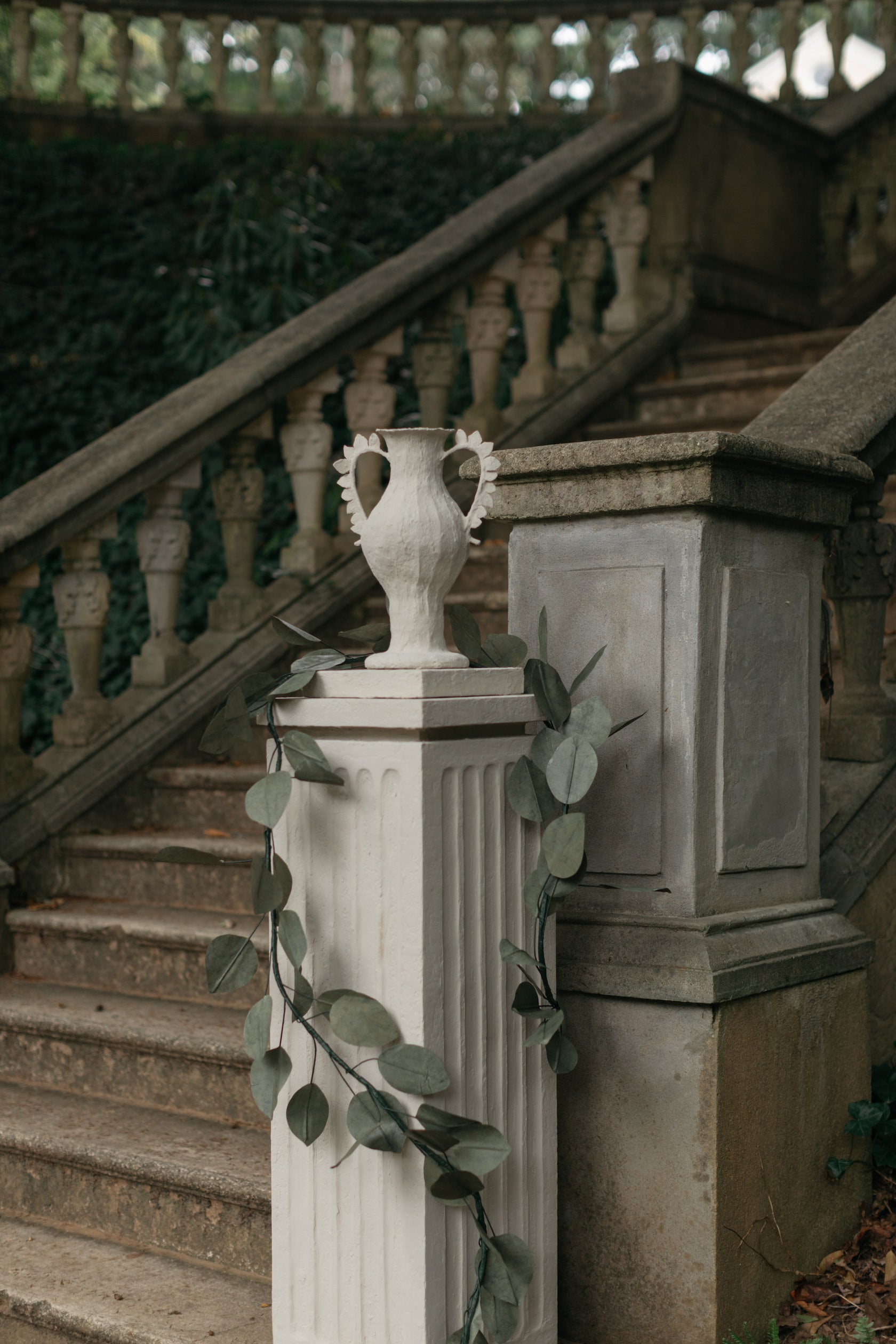 Elisabetta, Pedestal & Vessel - Page House Studio