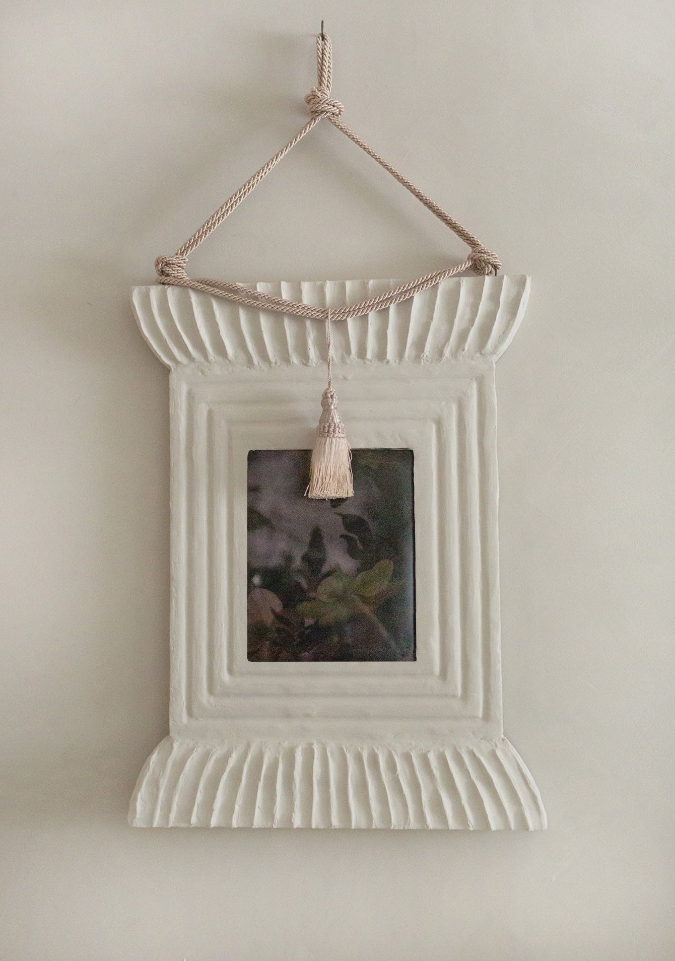 Elisabetta papier-mâché picture frame with delicate flower print – Page House Studio