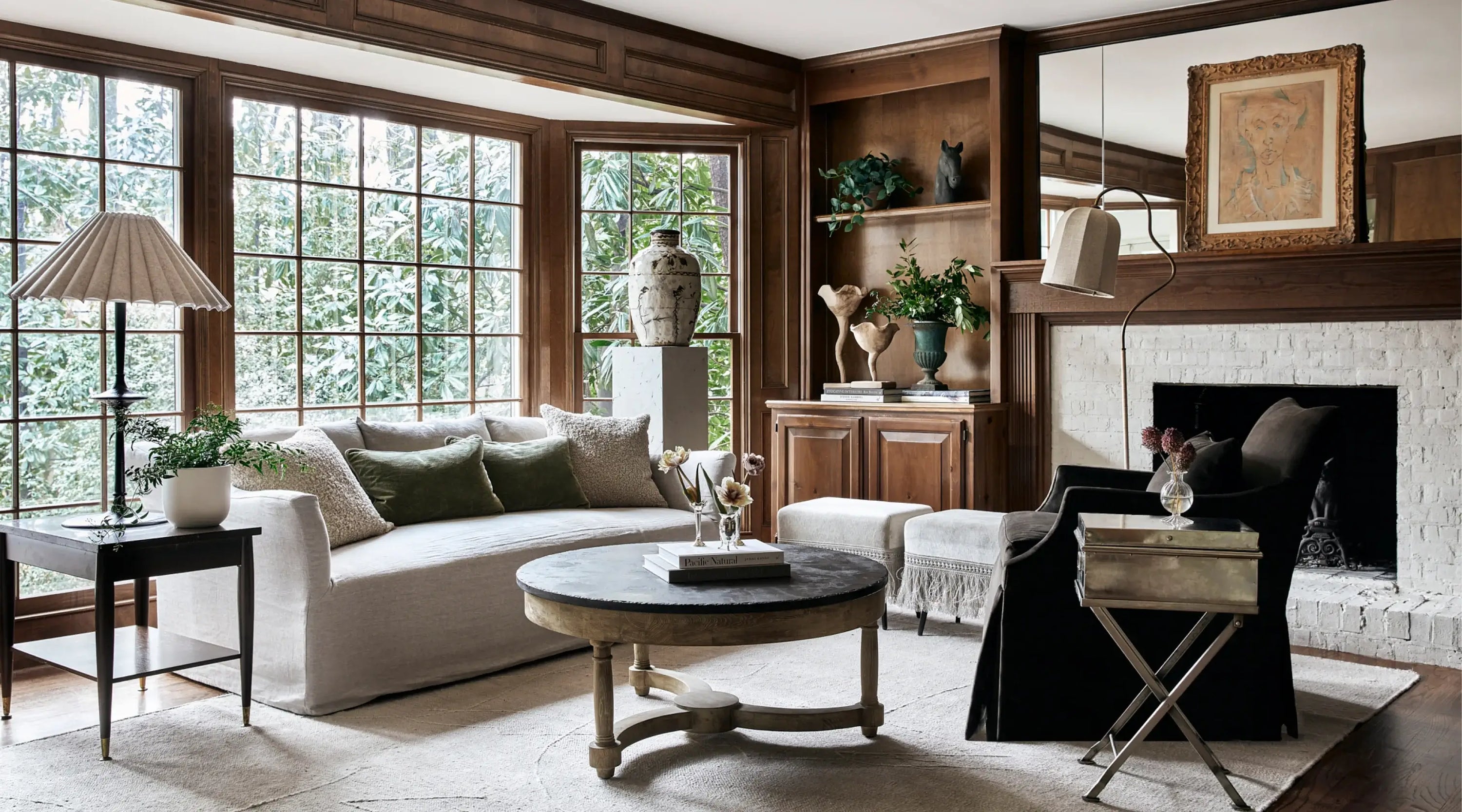 Didion Pedestal, Plaster - Page House Studio